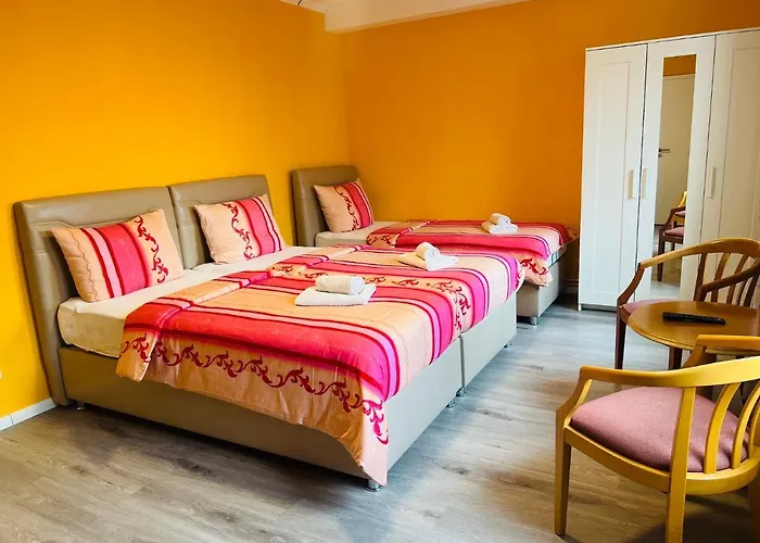 M&m - Wilhelmsburg Hotel 2*
